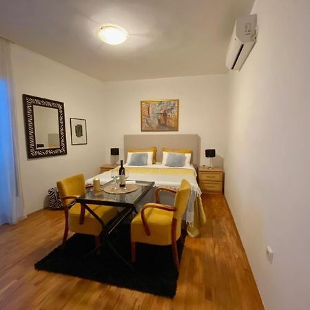 Apartments Nautica Херцег-Новий Екстер'єр фото