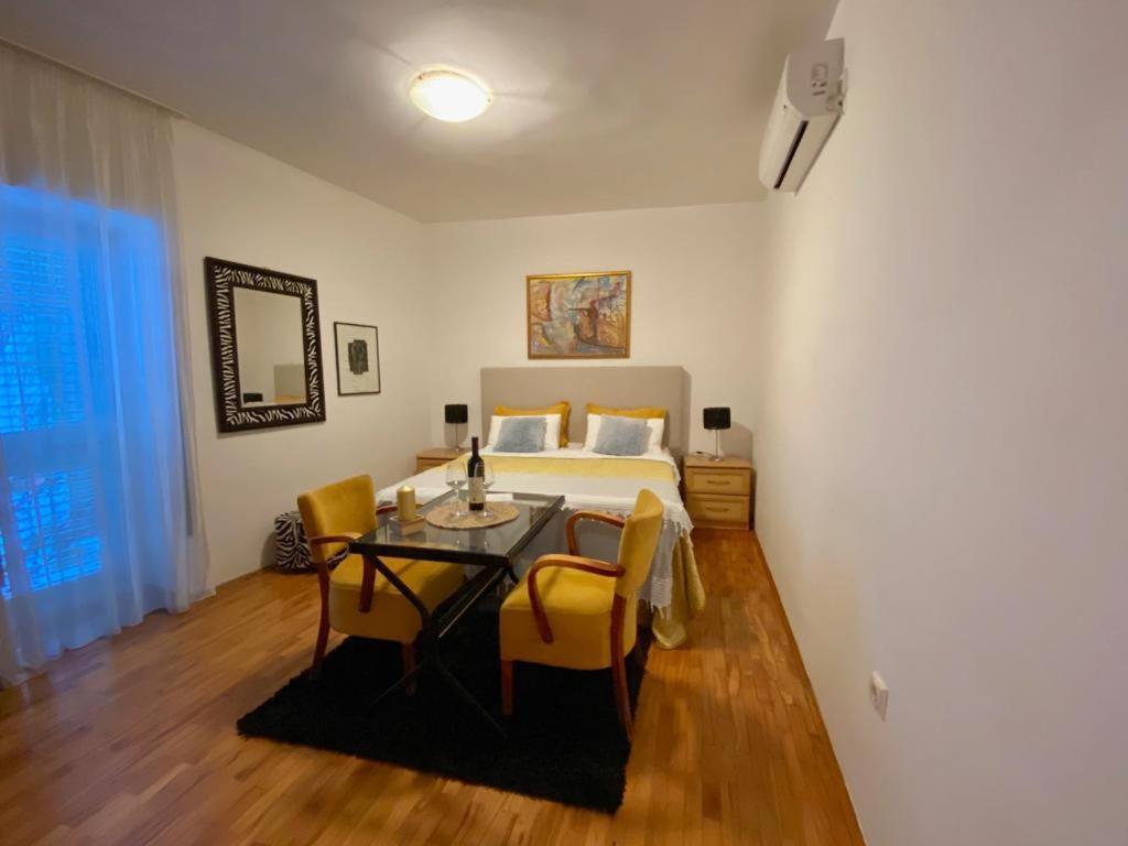 Apartments Nautica Херцег-Новий Екстер'єр фото